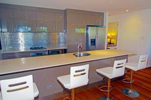 Click to view larger images Lifestyle Property & Business For Sale Yeppoon